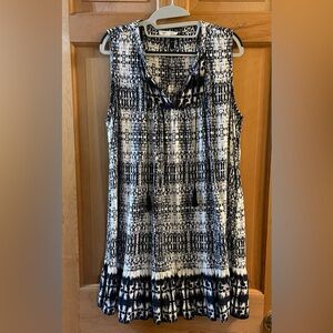 beachlunchlounge Navy and White Batik Print Tunic
